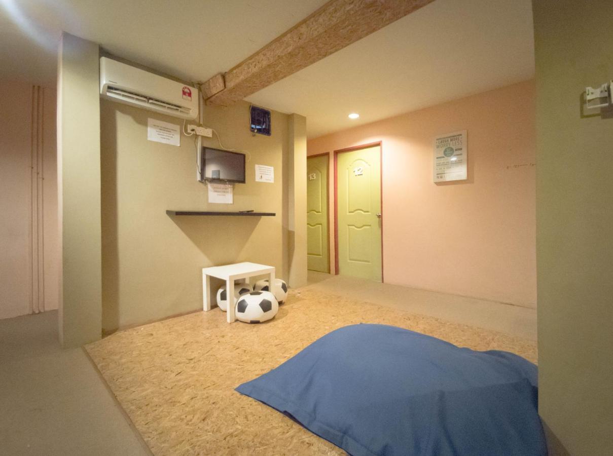 Koptel Budget Hotel Kuching Exterior foto