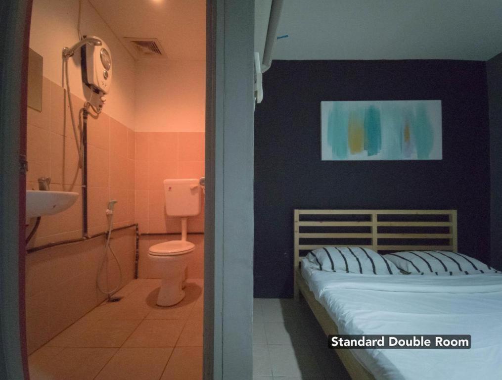 Koptel Budget Hotel Kuching Exterior foto